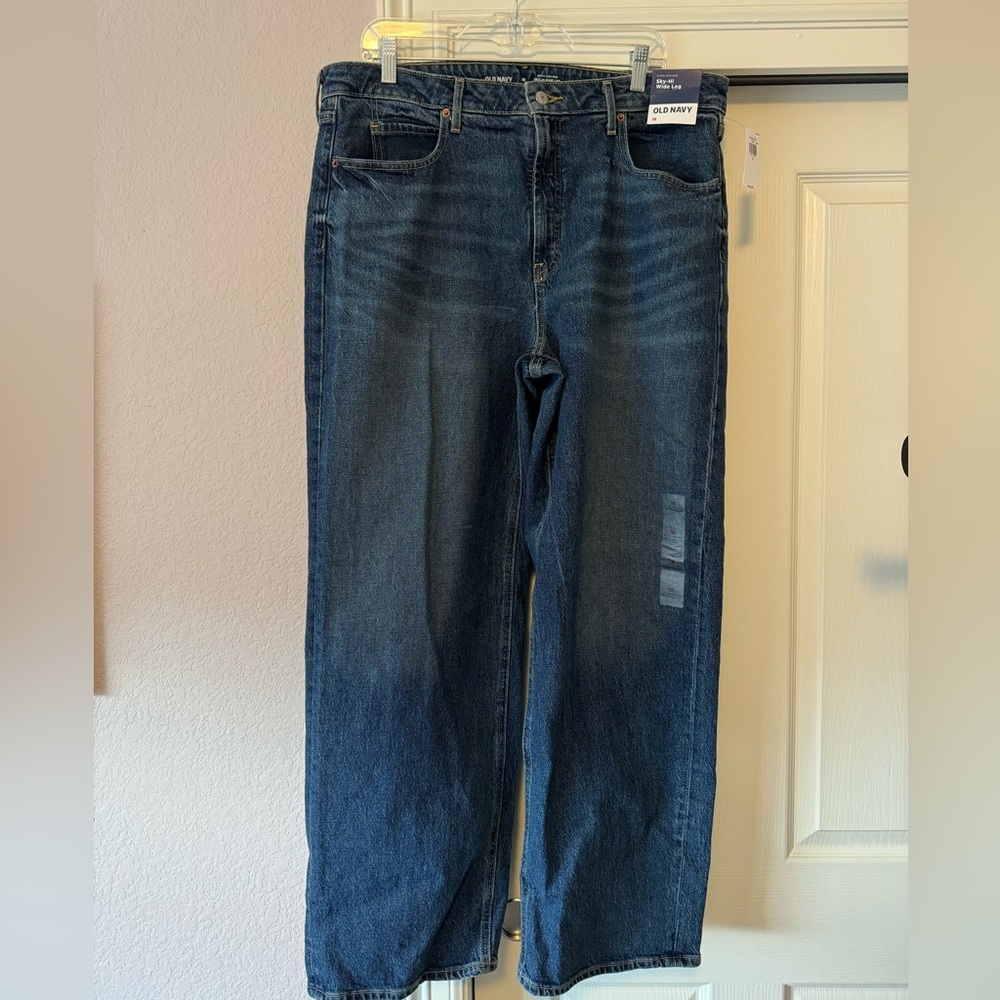 NWT Old Navy Sky High Wide Leg Dark Wash Jeans, size 16 regular